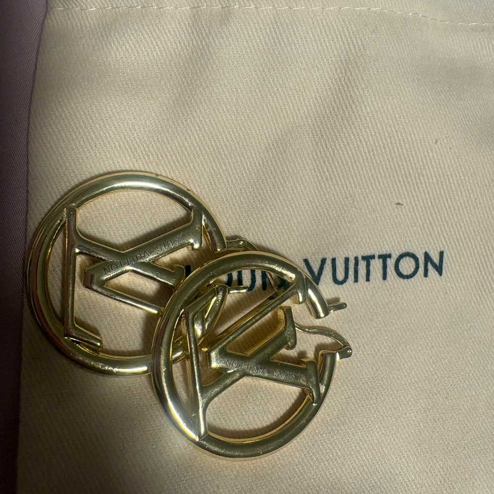 Louis Vuitton Gold LV hoops